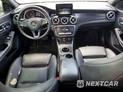 Zdjęcie 8 z 13 samochodu: 2018 MERCEDES-BENZ CLA 250 VIN:WDDSJ4EB8JN527835 - miniatura