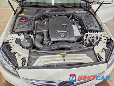 Zdjęcie 11 z 12 samochodu: 2015 MERCEDES-BENZ C 300 4MATIC VIN:55SWF4KB8FU095267 - miniatura