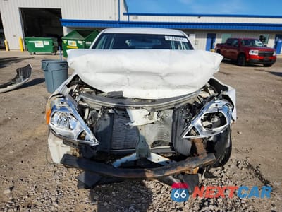 Piąte zdjęcie samochodu w środku: 2008 NISSAN VERSA 1.8 S VIN:3N1BC13E38L365383 - miniatura