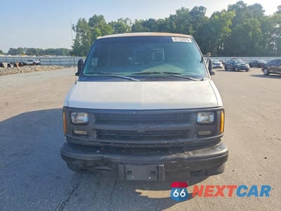 Piąte zdjęcie samochodu w środku: 1998 CHEVROLET EXPRESS G1500 VIN:1GCEG15W2W1086905 - miniatura