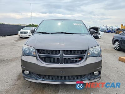 Piąte zdjęcie samochodu w środku: 2017 DODGE GRAND CARAVAN GT VIN:2C4RDGEG7HR765184 - miniatura