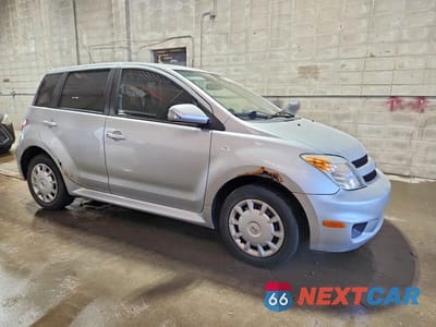 Czwarte zdjęcie samochodu z boku: 2006 SCION XA BASE VIN:JTKKT624960134977 - miniatura