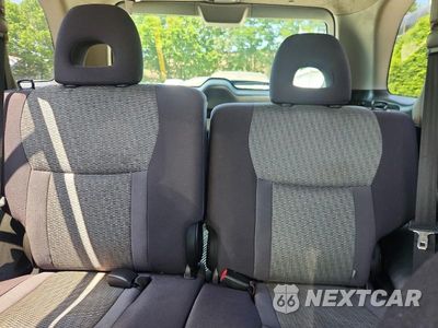 Zdjęcie 10 z 13 samochodu: 2004 TOYOTA RAV4 BASE VIN:JTEHD20V240023411 - miniatura