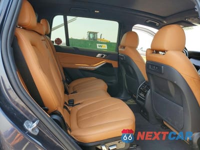 Zdjęcie 11 z 14 samochodu: 2021 BMW X7 XDRIVE40I VIN:5UXCW2C06M9E91504 - miniatura