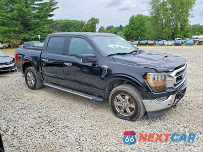 Czwarte zdjęcie samochodu z boku: 2022 FORD F150 SUPERCREW VIN:1FTEW1EP0NKD35920 - miniatura