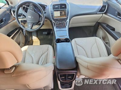 Zdjęcie 8 z 13 samochodu: 2018 LINCOLN MKX RESERVE VIN:2LMPJ6LP9JBL40299 - miniatura