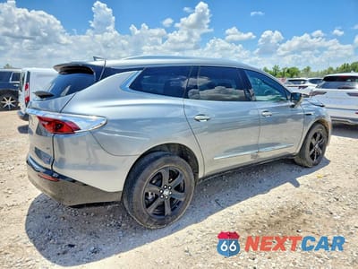 Trzecie zdjęcie samochodu z tyłu: 2024 BUICK ENCLAVE ESSENCE VIN:5GAERBKW6RJ122573 - miniatura