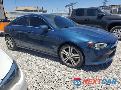 Czwarte zdjęcie samochodu z boku: 2020 MERCEDES-BENZ CLA 250 VIN:W1K5J4GB1LN090273 - miniatura