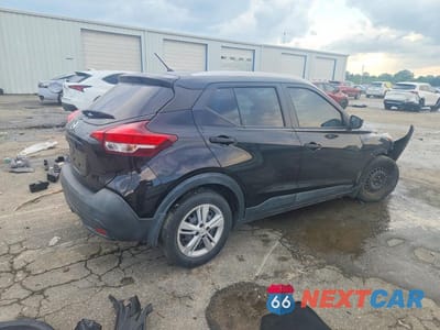 Trzecie zdjęcie samochodu z tyłu: 2019 NISSAN KICKS S VIN:3N1CP5CUXKL565756 - miniatura