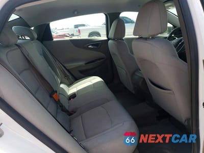 Zdjęcie 10 z 13 samochodu: 2019 CHEVROLET MALIBU LS VIN:1G1ZB5ST6KF122974 - miniatura