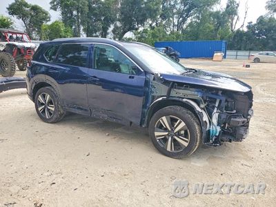 Czwarte zdjęcie samochodu z boku: 2026 NISSAN ROGUE SL VIN:5N1BT3CB8TC718599 - miniatura