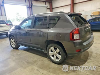 Drugie zdjęcie samochodu z przodu: 2016 JEEP COMPASS LATITUDE VIN:1C4NJCEA8GD614870 - miniatura