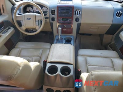 Zdjęcie 8 z 12 samochodu: 2005 FORD F150 SUPERCREW VIN:1FTPW12585FA38155 - miniatura