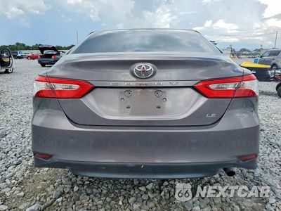 Zdjęcie 6 z 12 samochodu: 2018 TOYOTA CAMRY LE VIN:4T1B11HKXJU518740 - miniatura