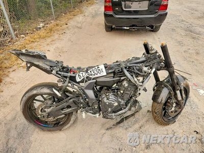 2024 YAMAHA YZFR7 JYARM38E4RA009610 - główne zdjęcie licytacji z USA - miniatura