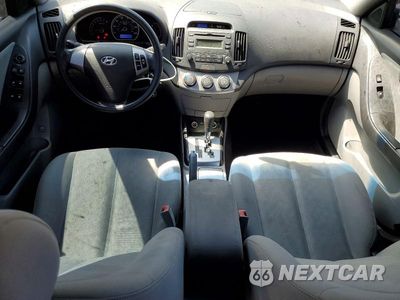 Zdjęcie 8 z 12 samochodu: 2010 HYUNDAI ELANTRA GLS VIN:KMHDU4AD5AU116962 - miniatura