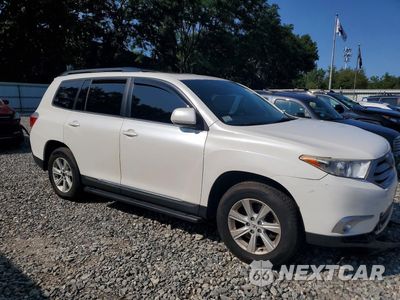 Czwarte zdjęcie samochodu z boku: 2013 TOYOTA HIGHLANDER SE VIN:5TDBK3EH5DS187810 - miniatura