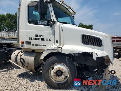 Zdjęcie 13 z 13 samochodu: 2007 VOLVO VNM SEMI TRUCK VIN:4V4MC9GF67N468260 - miniatura