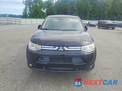 Piąte zdjęcie samochodu w środku: 2014 MITSUBISHI OUTLANDER GT VIN:JA4JZ4AXXEZ001800 - miniatura