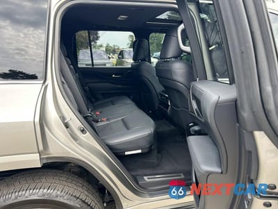 Zdjęcie 6 z 10 samochodu: 2023 LEXUS LX 600 PREMIUM VIN:JTJAB7CX1P4024534 - miniatura