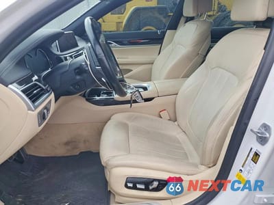 Zdjęcie 7 z 13 samochodu: 2019 BMW 740 I VIN:WBA7E2C55KB218281 - miniatura