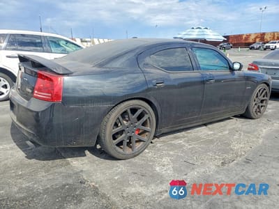 Trzecie zdjęcie samochodu z tyłu: 2006 DODGE CHARGER SRT-8 VIN:2B3LA73W76H335409 - miniatura