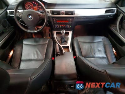 Zdjęcie 8 z 12 samochodu: 2012 BMW 328 XI VIN:WBAUU3C51CA951317 - miniatura
