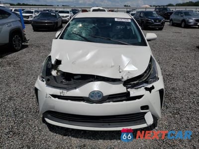 Piąte zdjęcie samochodu w środku: 2020 TOYOTA PRIUS LIMITED VIN:JTDKARFU5L3117337 - miniatura