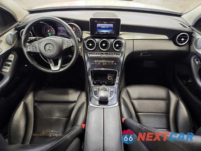 Zdjęcie 8 z 12 samochodu: 2015 MERCEDES-BENZ C 300 4MATIC VIN:55SWF4KB8FU095267 - miniatura