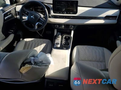 Zdjęcie 8 z 13 samochodu: 2025 MITSUBISHI OUTLANDER SEL VIN:JA4J4WA8XSZ025688 - miniatura