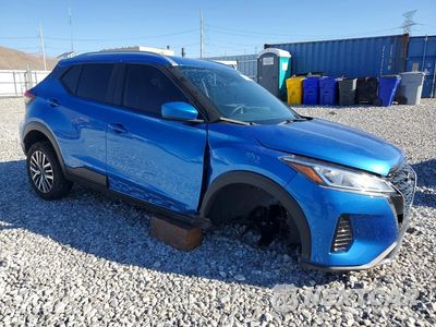 Czwarte zdjęcie samochodu z boku: 2024 NISSAN KICKS SV VIN:3N1CP5CV7RL563644 - miniatura