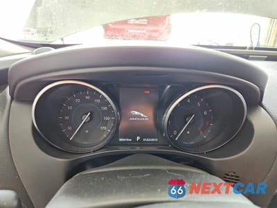 Zdjęcie 9 z 13 samochodu: 2017 JAGUAR XE VIN:SAJAR4BGXHA976208 - miniatura
