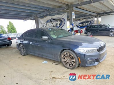 Czwarte zdjęcie samochodu z boku: 2019 BMW 540 I VIN:WBAJE5C53KWW31638 - miniatura