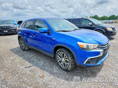 Czwarte zdjęcie samochodu z boku: 2018 MITSUBISHI OUTLANDER SPORT ES VIN:JA4AR3AU9JU018305 - miniatura