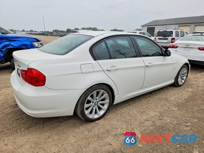 Trzecie zdjęcie samochodu z tyłu: 2011 BMW 328 I VIN:WBAPH7C57BE850556 - miniatura