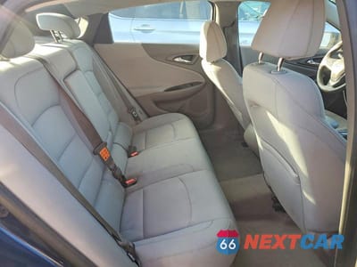 Zdjęcie 10 z 12 samochodu: 2017 CHEVROLET MALIBU LS VIN:1G1ZB5ST7HF228522 - miniatura