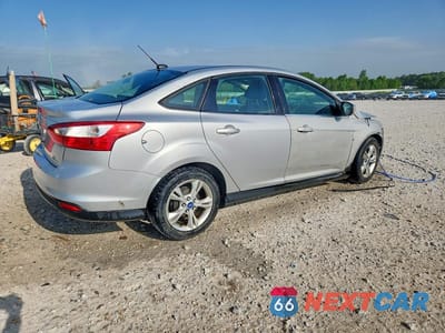 Trzecie zdjęcie samochodu z tyłu: 2013 FORD FOCUS SE VIN:1FADP3F2XDL244367 - miniatura