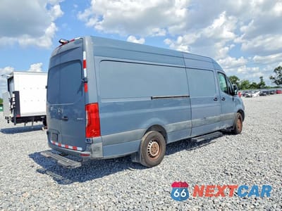 Trzecie zdjęcie samochodu z tyłu: 2019 MERCEDES-BENZ SPRINTER 2500/3500 VIN:WD4PF1CD5KP124671 - miniatura