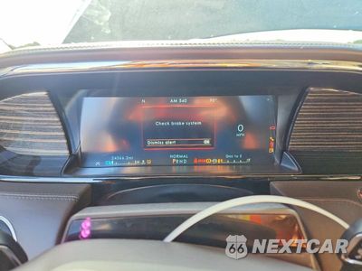 Zdjęcie 9 z 13 samochodu: 2023 LINCOLN NAVIGATOR BLACK LABEL VIN:5LMJJ2TG3PEL15886 - miniatura