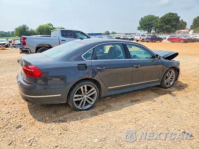 Trzecie zdjęcie samochodu z tyłu: 2016 VOLKSWAGEN PASSAT S VIN:1VWAT7A30GC050416 - miniatura