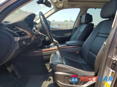 Zdjęcie 7 z 13 samochodu: 2010 BMW X5 XDRIVE35D VIN:5UXFF0C59ALT85251 - miniatura