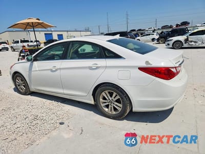 Drugie zdjęcie samochodu z przodu: 2013 HYUNDAI SONATA GLS VIN:5NPEB4AC6DH559447 - miniatura