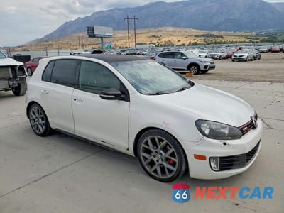 Czwarte zdjęcie samochodu z boku: 2013 VOLKSWAGEN GTI VIN:WVWHV7AJ3DW129633 - miniatura