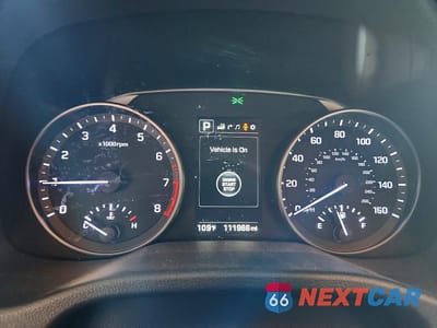 Zdjęcie 9 z 12 samochodu: 2017 HYUNDAI ELANTRA LIMITED VIN:KMHD84LF6HU284039 - miniatura