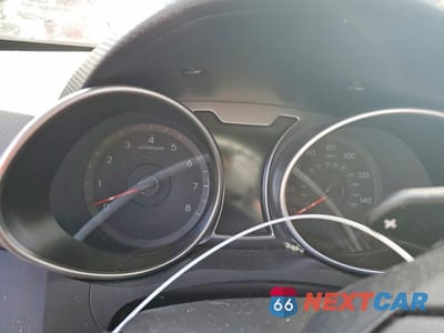 Zdjęcie 9 z 12 samochodu: 2016 HYUNDAI VELOSTER BASE VIN:KMHTC6AD9GU271338 - miniatura