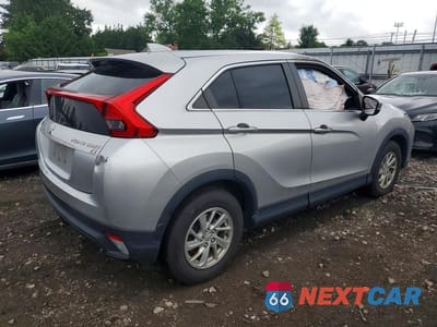 Trzecie zdjęcie samochodu z tyłu: 2018 MITSUBISHI ECLIPSE CROSS ES VIN:JA4AS3AA4JZ040967 - miniatura