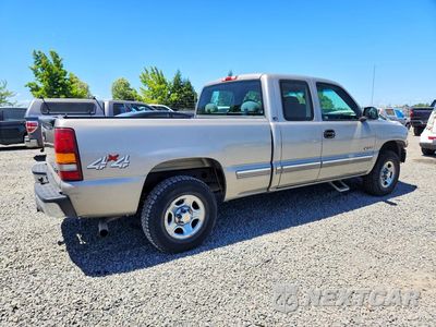 Trzecie zdjęcie samochodu z tyłu: 2002 CHEVROLET SILVERADO K1500 VIN:2GCEK19T921401931 - miniatura