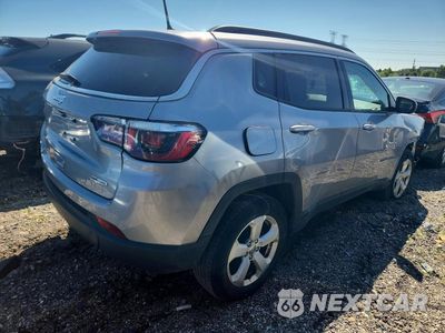 Trzecie zdjęcie samochodu z tyłu: 2018 JEEP COMPASS LATITUDE VIN:3C4NJDBB1JT482183 - miniatura