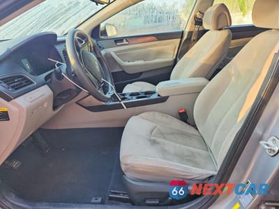 Zdjęcie 7 z 12 samochodu: 2016 HYUNDAI SONATA SPORT VIN:5NPE34AF3GH389267 - miniatura