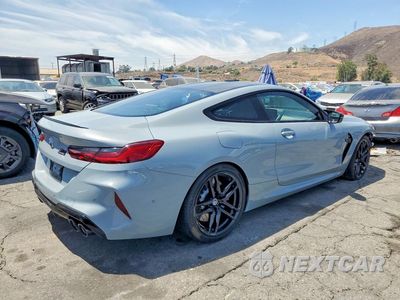 Trzecie zdjęcie samochodu z tyłu: 2023 BMW M8 VIN:WBSAE0C04PCM00744 - miniatura